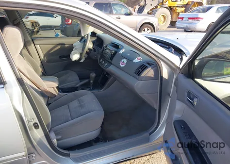 2005 Toyota Camry Std from USA, damaged, VIN 4T1BE32K95U953103